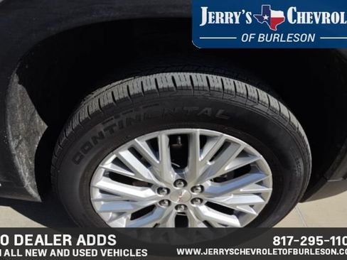 Used 2026 GMC Acadia Elevation w/ Elevation Premium Package FWD image 11