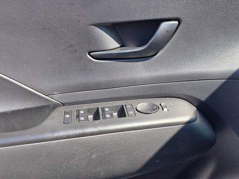 Used 2025 Hyundai Kona SEL FWD image 9