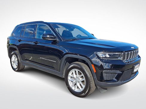 Used 2024 Jeep Grand Cherokee Laredo X AWD/4WD image 1