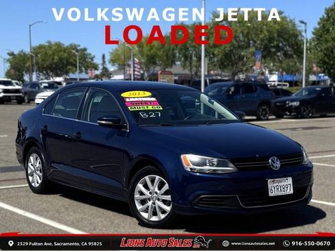 Used 2013 Volkswagen Jetta SE FWD image 1
