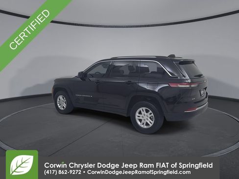 Certified 2023 Jeep Grand Cherokee Laredo AWD/4WD image 10