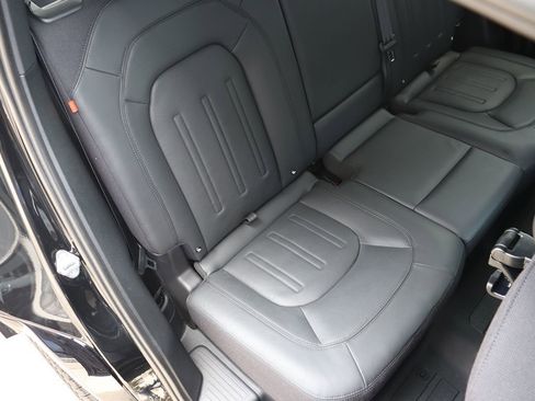 Used 2022 Land Rover Defender 110 X image 48