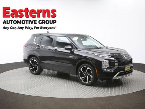 Used 2023 Mitsubishi Outlander SE image 50