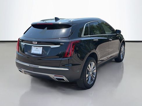 Certified 2024 Cadillac XT5 Premium Luxury w/ Technology Package FWD image 5