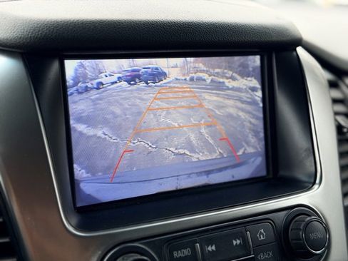 Used 2016 Chevrolet Suburban LT image 15