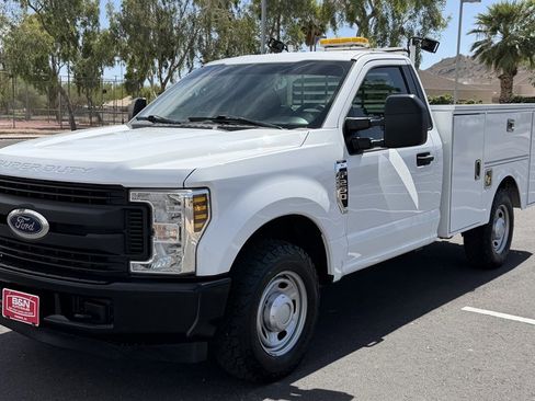 Used 2019 Ford F250 XL RWD image 1