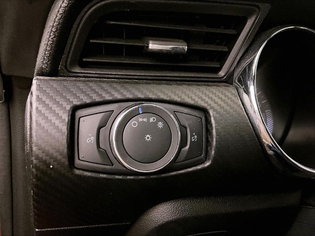 Used 2016 Ford Mustang Coupe RWD image 30