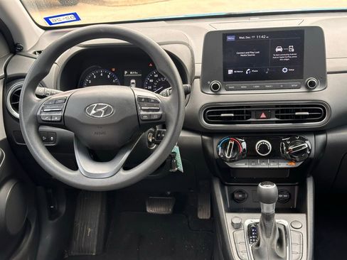 Used 2022 Hyundai Kona SE w/ Cargo Package image 15
