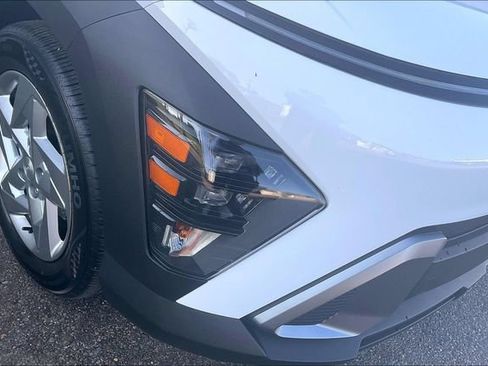Used 2026 Hyundai Kona SE FWD image 30