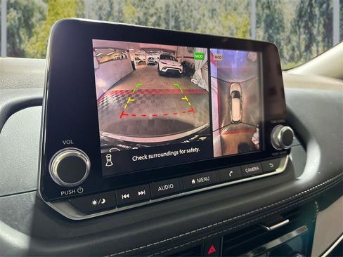 Used 2021 Nissan Rogue SV AWD/4WD image 22