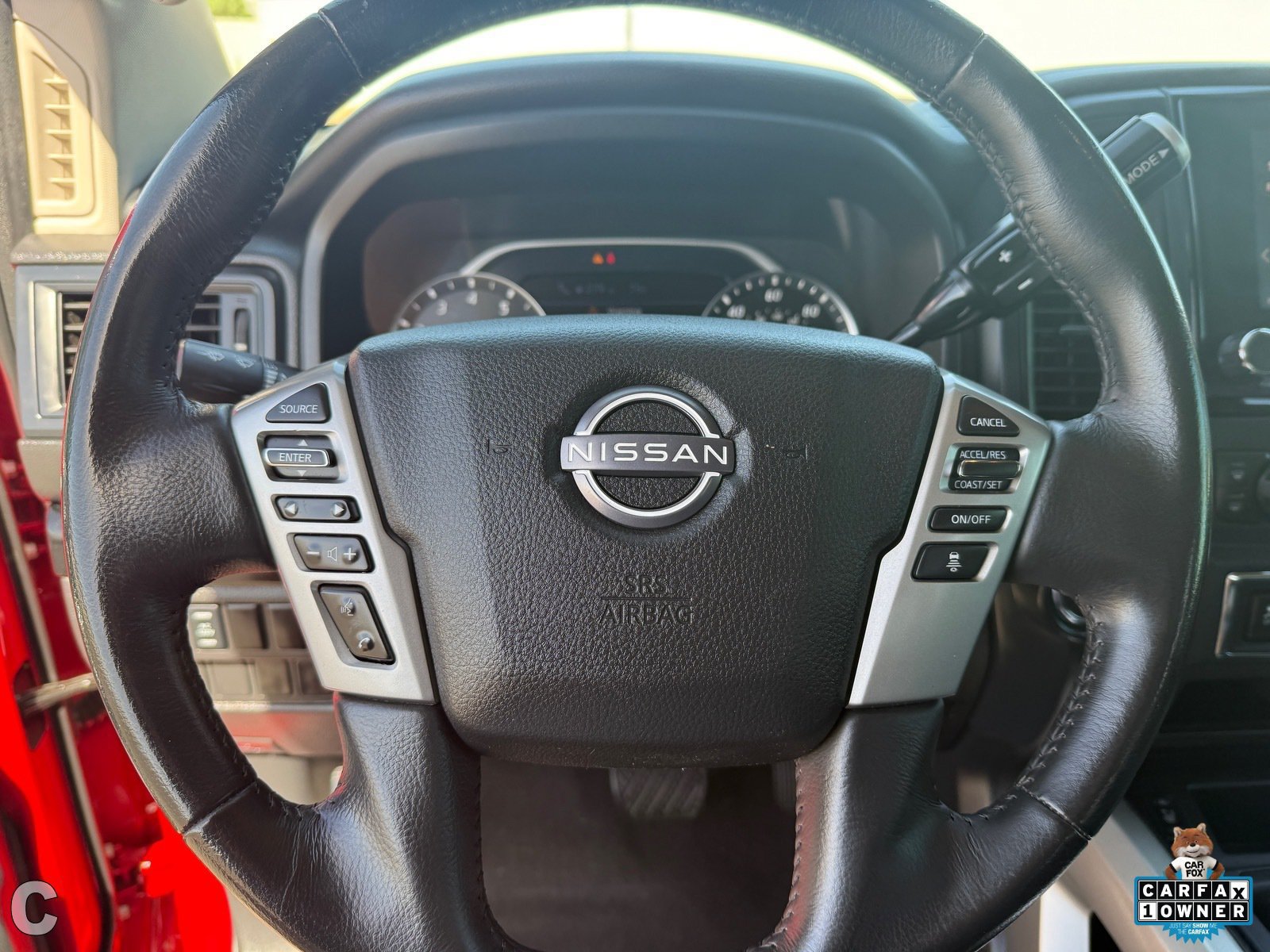 Used 2024 Nissan Titan SV w/ SV Convenience Package RWD image 28