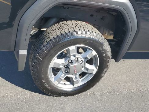 Certified 2025 GMC Sierra 2500 SLE w/ SLE Convenience Package AWD/4WD image 5