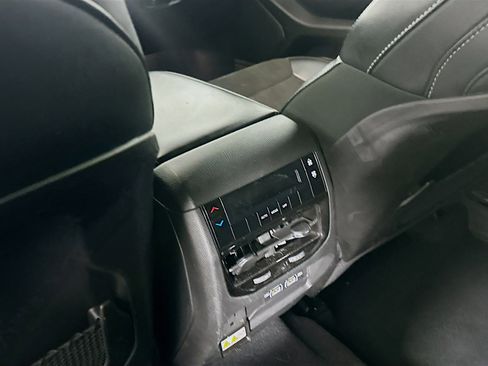 Used 2024 Jeep Grand Cherokee L Laredo image 26