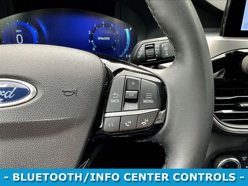 Used 2022 Ford Escape Titanium AWD/4WD image 12