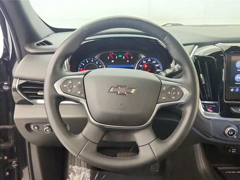Used 2023 Chevrolet Traverse RS AWD/4WD image 37