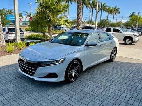 Certified 2021 Honda Accord Touring image 3
