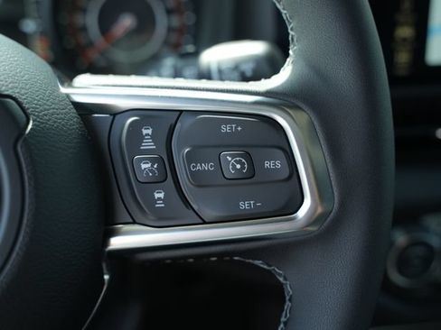 New 2026 Jeep Wrangler Unlimited Sahara AWD/4WD image 27