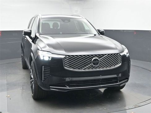 New 2026 Volvo XC90 B6 Plus w/ Protection Package Premier image 2