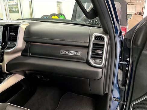Used 2019 RAM 1500 Laramie AWD/4WD image 13