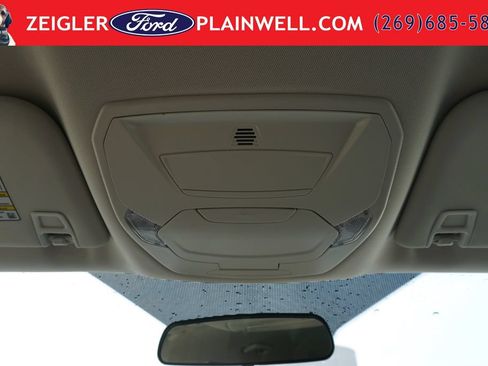 Used 2018 Ford Escape SE w/ SE Sync 3 Package AWD/4WD image 30
