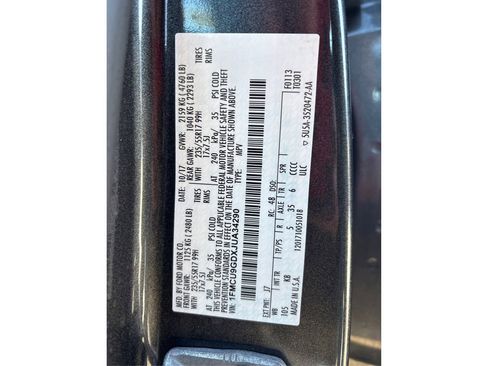 Used 2018 Ford Escape SE w/ SE Sync 3 Package image 16