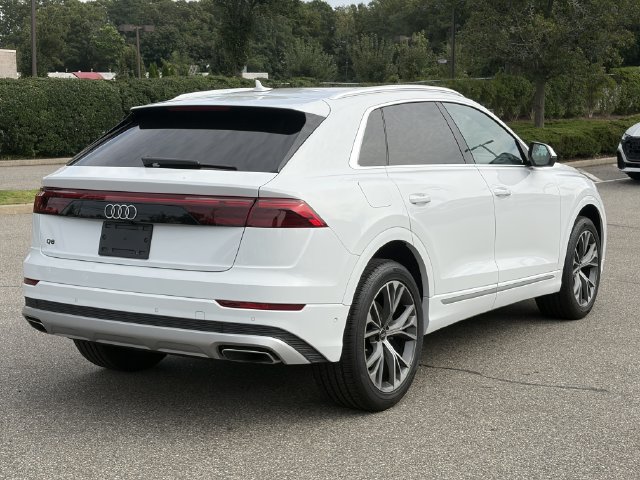 Used 2025 Audi Q8 Premium Plus AWD/4WD image 5
