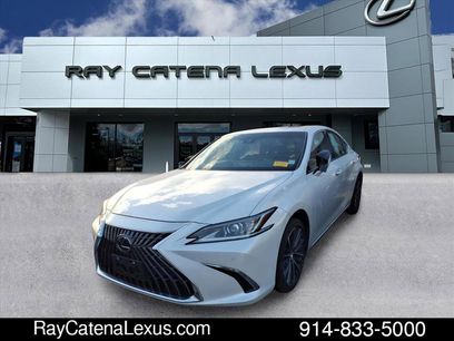 Used 2023 Lexus ES 300h w/ Premium Package