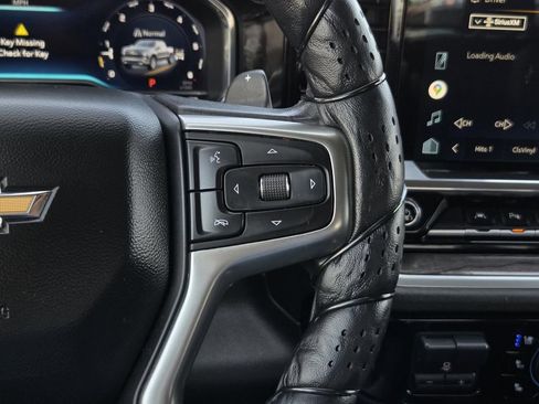 Used 2022 Chevrolet Silverado 1500 LTZ AWD/4WD image 27