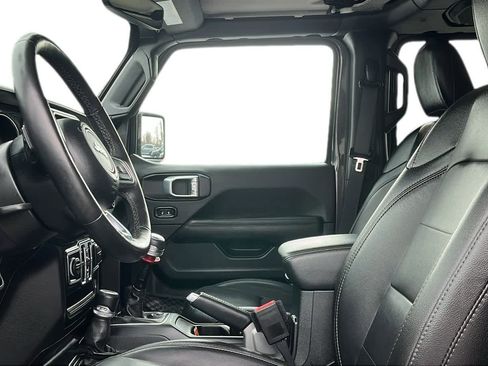 Certified 2021 Jeep Wrangler Unlimited Sahara image 12