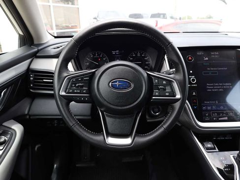 Used 2024 Subaru Outback Premium AWD/4WD image 17