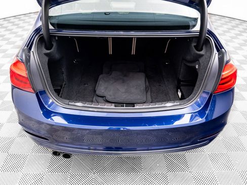 Used 2017 BMW 330i xDrive Sedan image 32