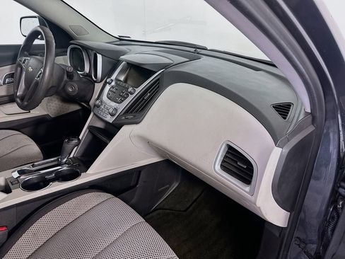 Used 2017 Chevrolet Equinox LS image 25