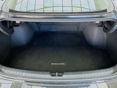 Used 2021 Hyundai Sonata Blue FWD image 17