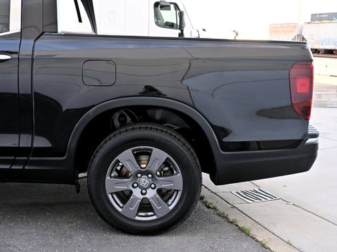 Used 2020 Honda Ridgeline RTL-E image 30