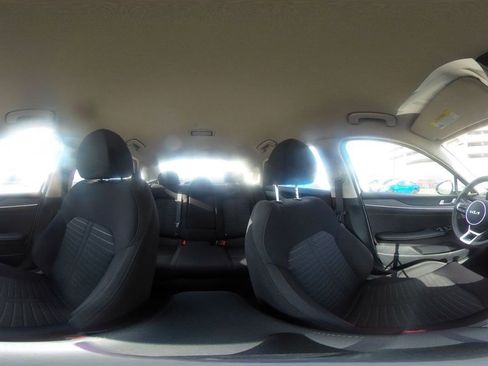 Used 2025 Kia K5 LXS image 41