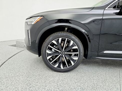 New 2026 Volvo XC90 B6 Plus w/ Protection Package Premier image 30