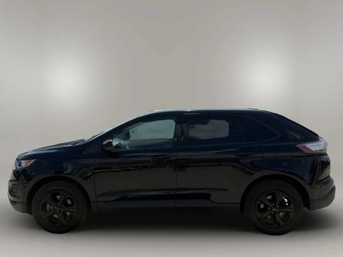 Used 2018 Ford Edge SE FWD image 4