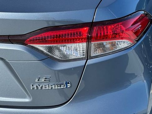 Used 2024 Toyota Corolla LE FWD image 30