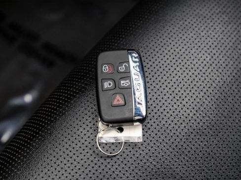 Used 2017 Jaguar XF S image 54