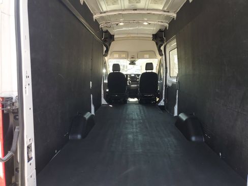 Used 2023 Ford Transit 250 148 High Roof Extended w/ Load Area Protection Package RWD image 12
