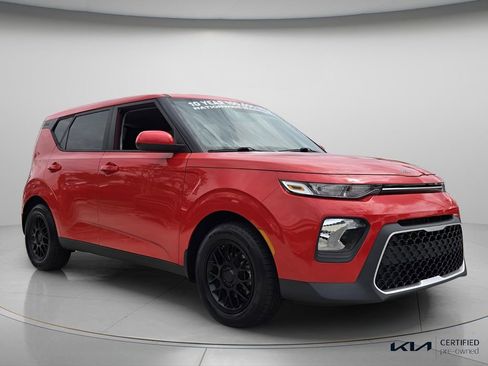 Certified 2022 Kia Soul LX FWD image 9