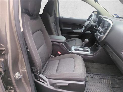 Used 2016 Chevrolet Colorado LT image 17