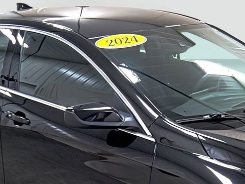 Used 2024 Chevrolet Malibu LT image 15