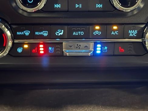 Used 2026 Ford F450 Platinum w/ Platinum Plus Package AWD/4WD image 31