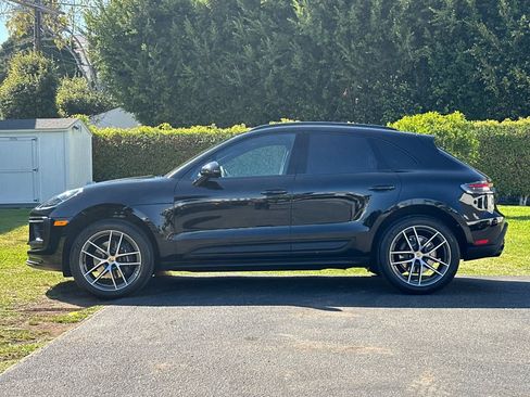 Used 2026 Porsche Macan AWD/4WD image 2