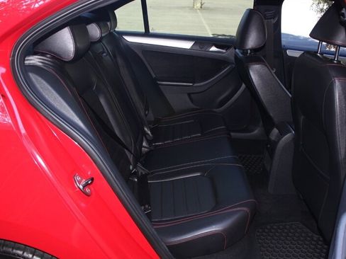 Used 2014 Volkswagen Jetta GLI Autobahn FWD image 15