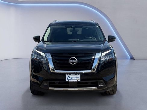 Used 2024 Nissan Pathfinder SL w/ SL Premium Package AWD/4WD image 8