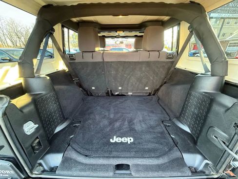 Used 2013 Jeep Wrangler Unlimited Sport AWD/4WD image 7