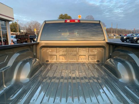 Used 2015 RAM 1500 Tradesman image 29