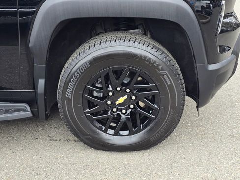 Used 2024 Chevrolet Silverado EV W/T image 9